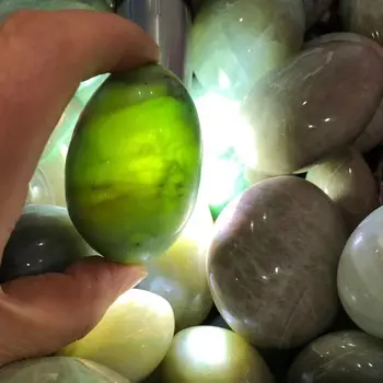Зеленый Лунный камень Играет с натуральным хрустальным камнем, украшением в виде Духа, Аквариумом, молитвой Ведьмы, Медитацией, Рейки и исцелением кристаллами