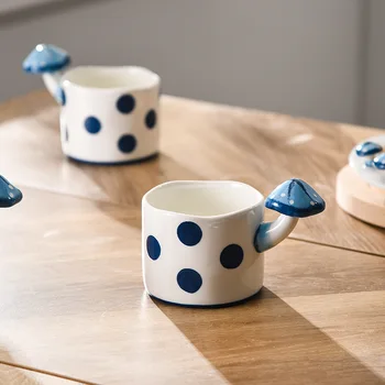 Темно-синяя чашка с грибами, Набор столовых приборов для послеобеденного чая, красивая чашка, Кружка с девичьим сердцем, чашка странной формы