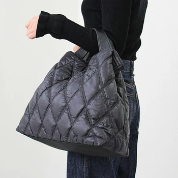 Пуховые нейлоновые мягкие большие сумки-тоут, женские сумки с решеткой в виде ромба, сумки большой емкости, однотонная сумка через плечо, женские зимние сумки